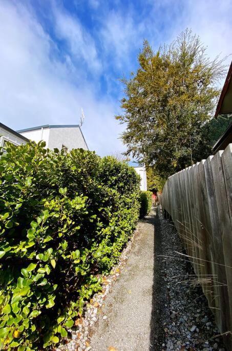Ferienwohnung Hideaway Rima - In The Cbd Queenstown Exterior foto